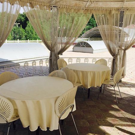 Hotel Ark Ms Taraz Luaran gambar