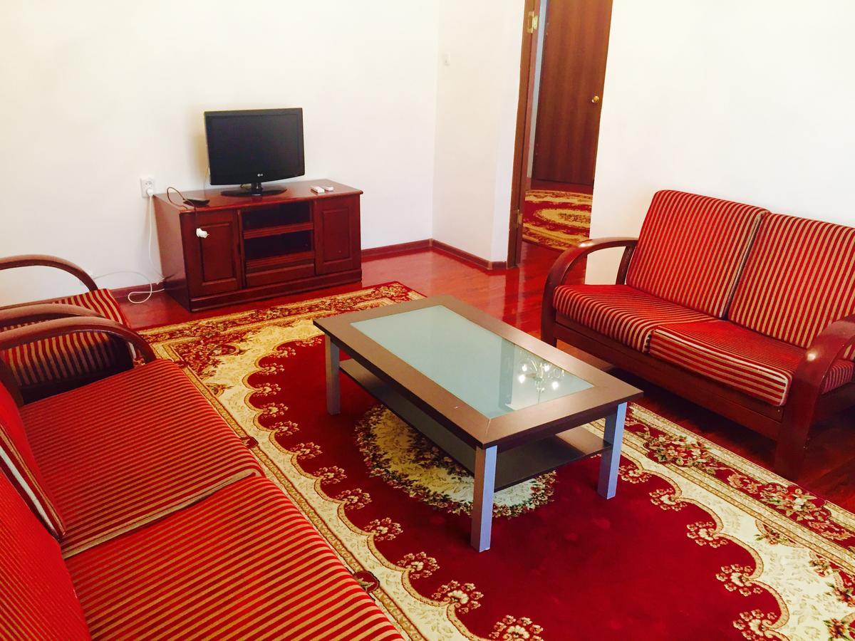 Hotel Ark Ms Taraz Luaran gambar